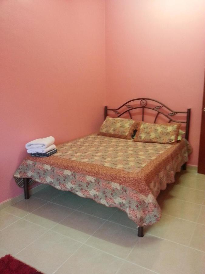 Yasmeen Homestay Kemaman Chukai Екстер'єр фото