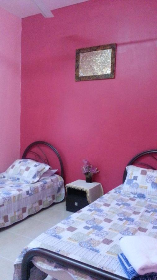 Yasmeen Homestay Kemaman Chukai Екстер'єр фото