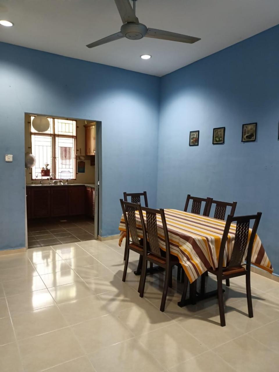 Yasmeen Homestay Kemaman Chukai Екстер'єр фото